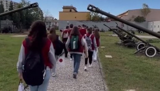 'Open Day', nxënësit ekselentë të Gjimnazit “Ismail Qemali” vizitë në Ministrinë e Mbrojtjes