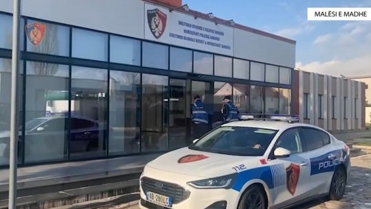 Tentoi t'i vidhte me dhunë çantën të moshuarës, arrestohet në flagrancë hajduti në Malësi të Madhe (Video)