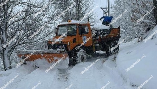 Ja si paraqitetet situata në Qarkun e Kukësit, akset e bllokuara nga dëbora dhe 24 fshatra e njësi administrative pa energji elektrike 