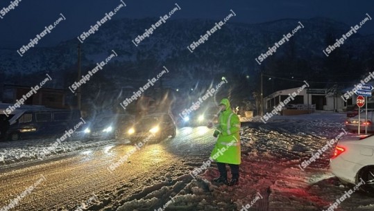 Aksi Librazhd-Qafë Thanë i kalueshëm vetëm me zinxhirë, ndalohet lëvizja e mjeteve të tonazhit të rëndë