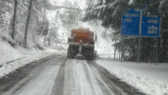 Moti i keq në vend/ Ministria e Mbrojtjes bën përditësimin e situatës