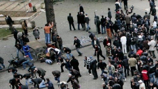 VIDEO/ Sot 13 vite pas krimit shtetëror të 21 janarit, plaga që vetëm drejtësia mund ta mbyllë! Familjarët e viktimave: SPAK të nisë hetimet