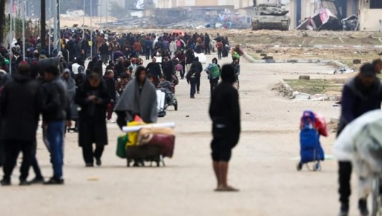 FOTO/ Të lodhur nga lufta, palestinezët ikin nga qyteti mes operacionit tokësor izraelit