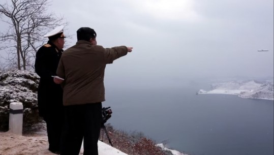 Koreja e Veriut teston një raketë të re lundruese