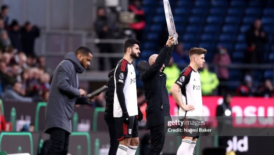 Debuton Armando Broja, Fulham barazohet në udhëtim! Everton dhe Tottenham paqe me dy gola, Newcastle 4-4 Luton