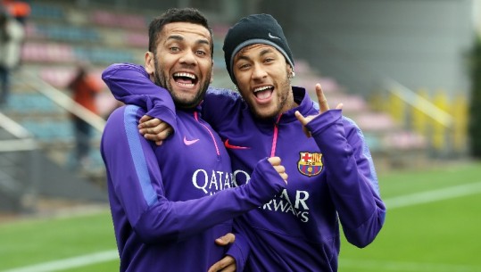 Gjykata dënon Dani Alves me 4.5 vite burg, Neymar i vjen në ndihmë mikut të tij