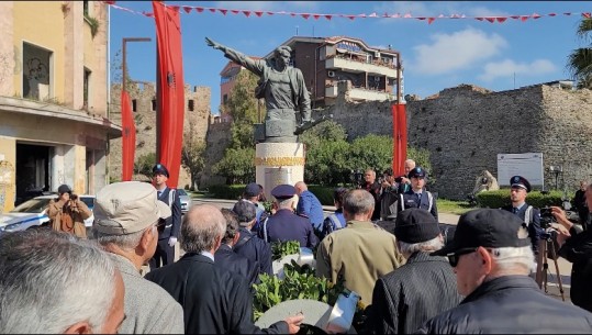 Revoltohet Erion Braçe: Këta pinjollët e tradhtarëve i kuptoj, po çlirimtarët? Kjo heshtja kombëtare për 7 prillin, shurdhon keq