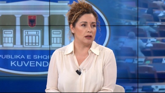 Plazhin e duam që mos të vijë dikush nga mali të vër çadrën? Reagon Olta Xhaçka: Fraza u nxor nga konteksti! Unë vetë e kam origjinën 1300 metra mbi nivelin e detit