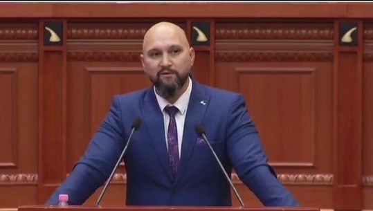 Deputeti i PS-së: Të bëjmë një ligj për të tredhur personat që abuzojnë me fëmijët