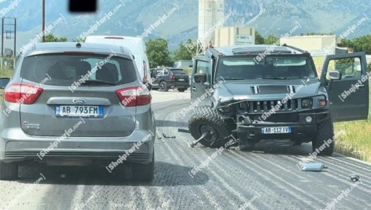 Aksident në segmentin Sarandë-Delvinë, një mjet përfundon në kanal, dy persona dërgohen në spital (VIDEO)