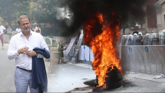 Gjin Gjoni i Berishës i bashkohet Rithemelimit në protestën kundër Veliajt! Ish gjyqtari sheik larg tymit e flakëve të gomave për të mos u bërë pis