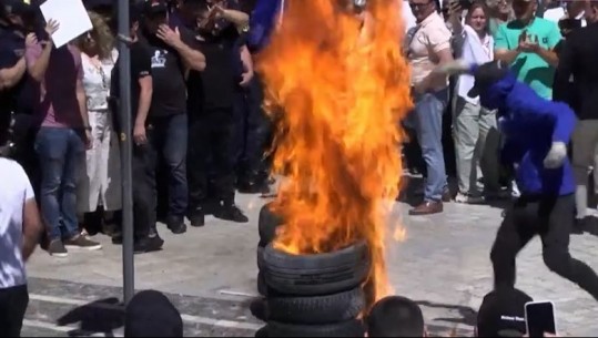 Protesta e Rithemelimit para Kuvendit, 10 të shoqëruar, mes tyre Klevis Balliu dhe Sali Lushaj