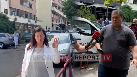 Dosja e Onkologjikut, Gjykata lë në fuqi masat, pezullohen mjekët! Doktoresha Pere: Hetoni spitalet private! Debat me gazetarët: Më keni shëmtuar fotot! Gashi ikën vrap (VIDEO)