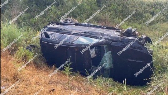 Aksident në Autostradën Levan - Vlorë, makina bie në kanal shpëton shoferi (VIDEO)