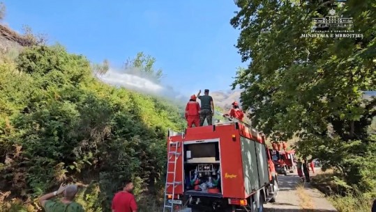 Situata e zjarreve në vend, Ministria e Mbrojtjes: Në 24 orë u raportuan 23 vatra, vetëm 2 janë aktive