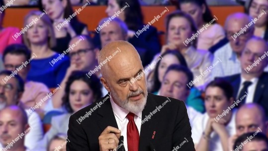 Edi Rama, dush të ftohtë deputetëve të PS: Shkojnë në bazë vetëm për të bërë foto! Që kur ikën si ministra, duket sikur flasin nga hëna