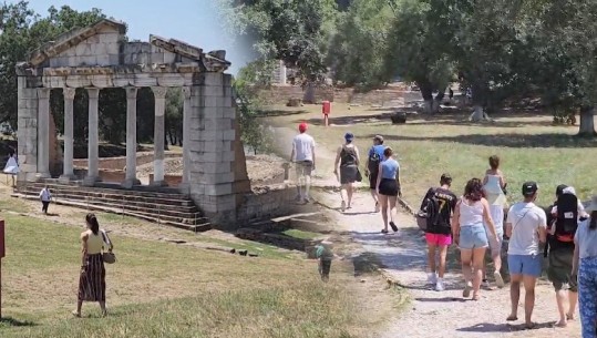   ‘Apolonia’  magjepsëse për turistët e huaj, numërohen 68 500 vizitorë për 7 muaj !  Turisti spanjoll: Ju keni shumë histori mbresëlënëse