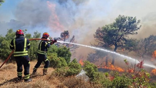 Zjarret e furishme në Greqi, Shqipëria i shkon në ndihmë me 30 efektivë zjarrfikës dhe 5 mjete: Do qëndrojnë deri në stabilizimin e situatës