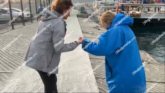 92 km në det të Eva Buzos! Shoqëruesit tregojnë rrugëtimin dhe momentet e vështira nga San Focca tek 'Shkëmbi i Evës'! Është një përbindësh