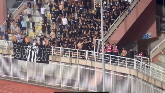 VIDEOLAJM/ Momenti kur tifozët e Tiranës përplasen me policinë në stadiumin 'Loro Boriçi'! Hedhin kapsolla e ofendime në kor