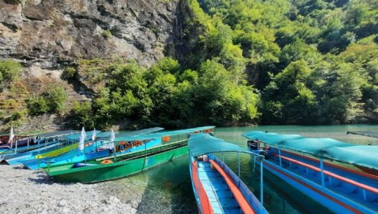 Lumi i Shalës fut në sherr konkurrence 2 familje në Vaun e Dejës, nën akuzë babë dhe bir! Kanosën me armë pneumatike 58-vjeçarin, shkak biznesi i varkave shëtitëse