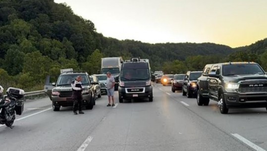  SHBA/ Sulm me armë në autostradë, 7 të plagosur, autoritetet ende në kërkim të autorit