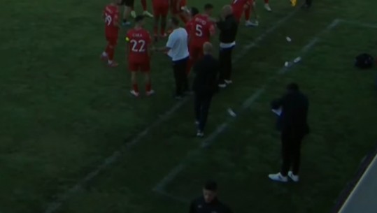 Dhuna në Laç, denoncimi i Partizanit: S'u kursyen zyrtarë dhe futbollistë! Gjyqtarët donin të ndërprisnin ndeshjen (VIDEO)