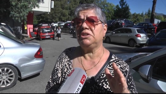 Tetori rozë, 64-vjeçarja tregon luftën prej 2 vite e gjysmë me kancerin e gjirit: Gjeta forcë! Mjekët: Ka raste të reja, duhet ekzaminim