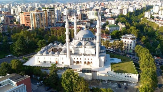 Erdogan nesër në Tiranë, inauguron xhaminë e Namazgjasë! Myftinia e Tiranës: Do e drejtojë imami Gazment Teqja! Mungon Spahiu i KMSH