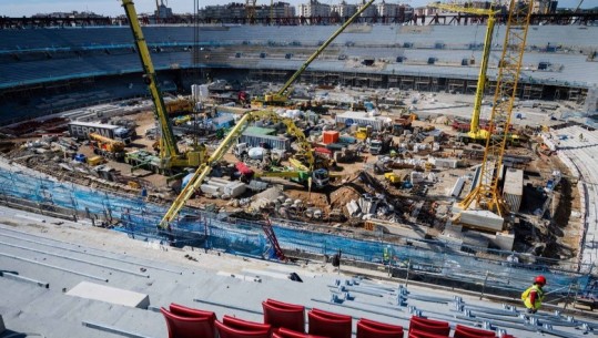 VIDEO/ Spanjë, përleshje mes shqiptarëve dhe rumunëve në kantierin e stadiumit 'Camp Nou'