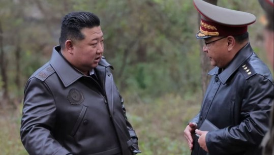 Kim Jong Un viziton bazat raketore: Arsenali bërthamor i SHBA-së paraqet kërcënim për ne