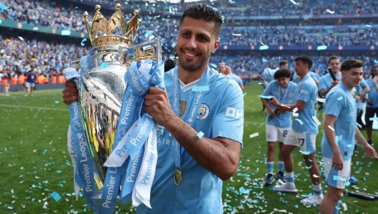 Rodri fitoi 'Topin e Artë', Manchester City ekspozon trofetë në Shqipëri