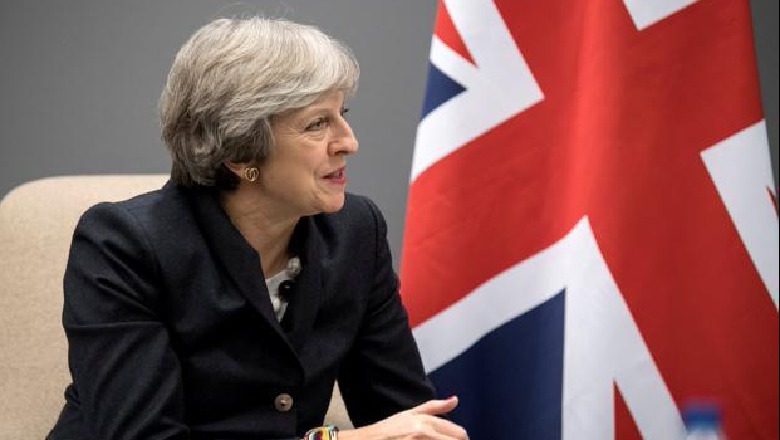 VIDEO/Reagon Theresa May pas sulmit në Siri: S'kisha alternativë tjetër