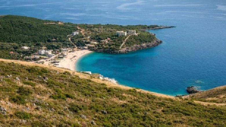 Foto/ Një zhytje e pazakontë në Shqipëri, midis plazheve dhe gjireve