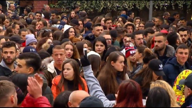 ‘Nuk ka dialog, Rama të vijë këtu’,-studentët i përgjigjen kryeministrit: Nuk ka negociata