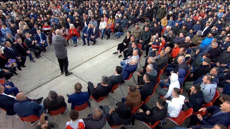 Pritat huq të demokratëve kuksianë/ Rama: Oh ç'derexhe! Jeni qesharakë