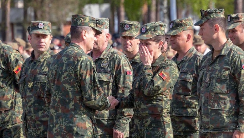 Lot e nderim! Ceremoni e veçantë në Letoni për nëntetaren e rënë në krye të detyrës (FOTO)