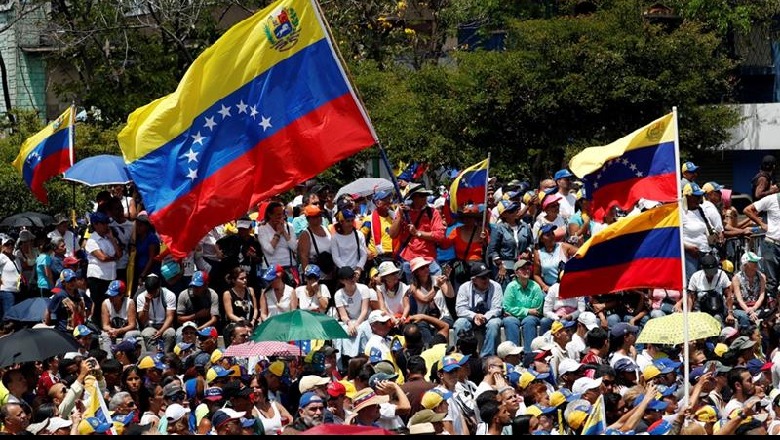 Guaido zotohet për protesta pasi bisedimet e Norvegjisë nuk prodhojnë asnjë marrëveshje