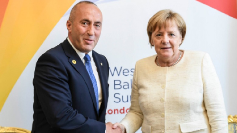 Haradinaj sot takon Merkelin, në fokus marrëdhëniet me Serbinë