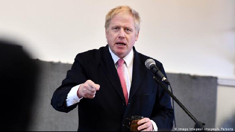 Britani/ Ish-sekretari i Jashtëm, Boris Johnson kryeson në garën për marrjen e postit të kryeministrit të ardhshëm