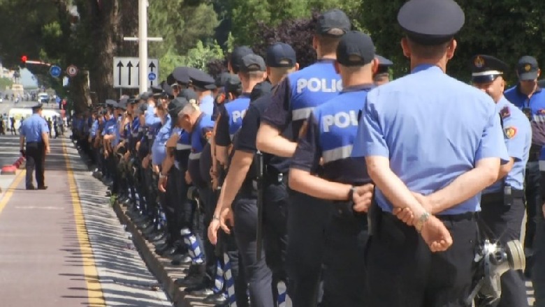 Policët do marrin pension shërbimi kur largohen pa mbushur moshën   