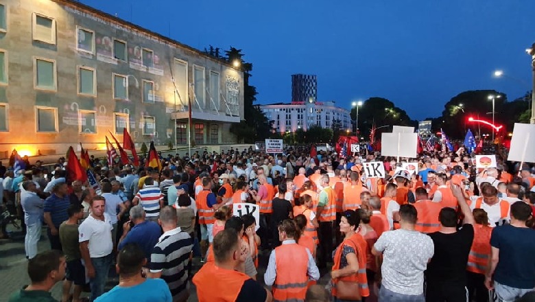 Protesta e 10-të kombëtare e opozitës nëpërmjet fotove