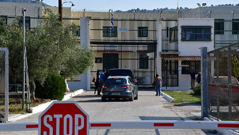 Dy shqiptarë dhe dy të huaj arratisen nga një burg grek, policia në alarm