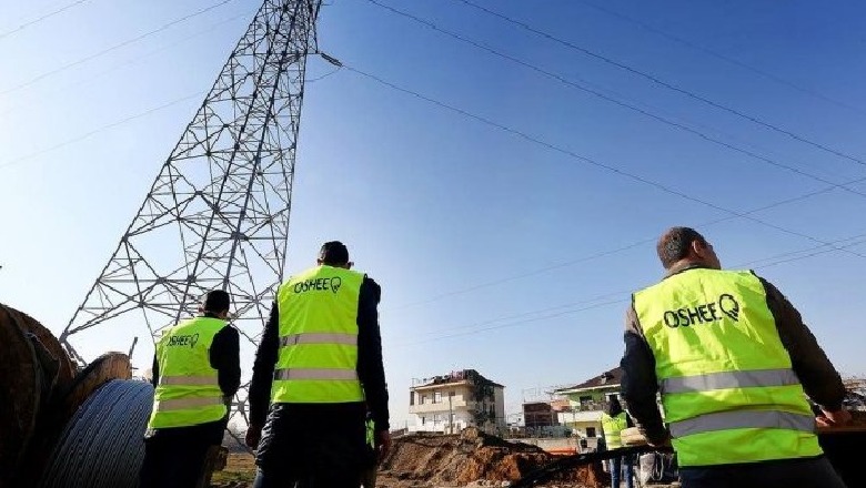 Sërish punime në kabina...ja zonat në Tiranë që do mbeten pa energji elektrike për disa orë