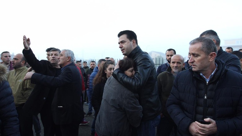 Tërmeti me viktima dhe qindra të plagosur në Shqipëri, Basha anulon vizitën në Athinë 