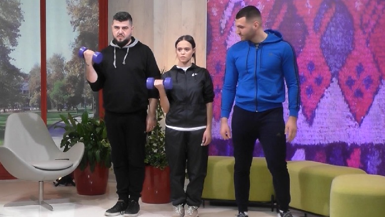 Harrojeni palestrën! Bëni në shtëpi këto ushtrime dhe do keni një trup perfekt (VIDEO)