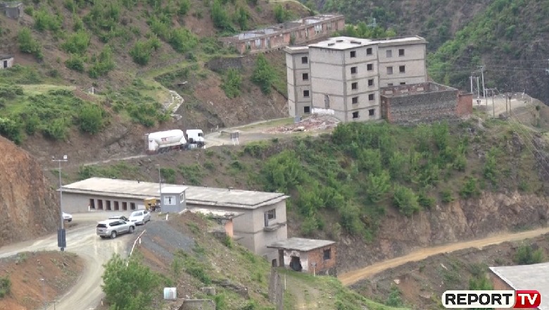 Përkujtohet revolta antikomuniste e burgut të Spaçit, qelitë famëkeqe që po kthehen në gërmadha (VIDEO)