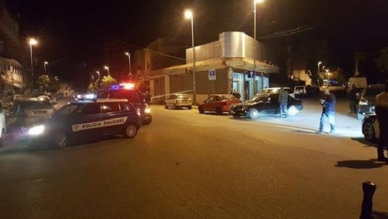 Një i plagosur me armë zjarri pranë një lokali në Mat, në kërkim autori