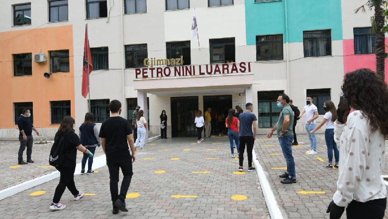 1-15 korrik afati për regjistrimin në gjimnaz, dokumentet që duhen! 3 shkollat ku aplikimi do bëhet online (VIDEO)