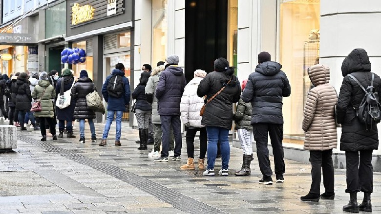 Situata e COVID-19, Austria lehtëson masat kufizuese